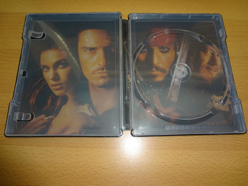 Disney's Pirates of the Caribbean: The Curse of the Black Pearl - Limited Edition SteelBook [Blu-ray]