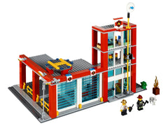 LEGO City: Fire Station - 752 Piece Building Set [LEGO, #60004]