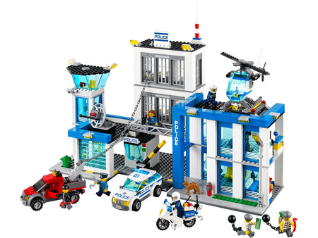 LEGO City: Police Station - 854 Piece Building Set [LEGO, #60047]