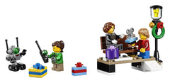 LEGO Creator: Winter Holiday Train - 734 Piece Building Set [LEGO, #10254]