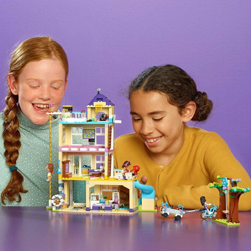 LEGO Friends: Friendship House - 722 Piece Building Kit [LEGO, #41340]