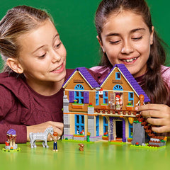 LEGO Friends: Mia's House - 715 Piece Building Kit [LEGO, #41369]