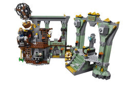 LEGO The Hobbit: The Battle of the Five Armies - The Lonely Mountain - 866 Piece Building Set [LEGO, #79018]