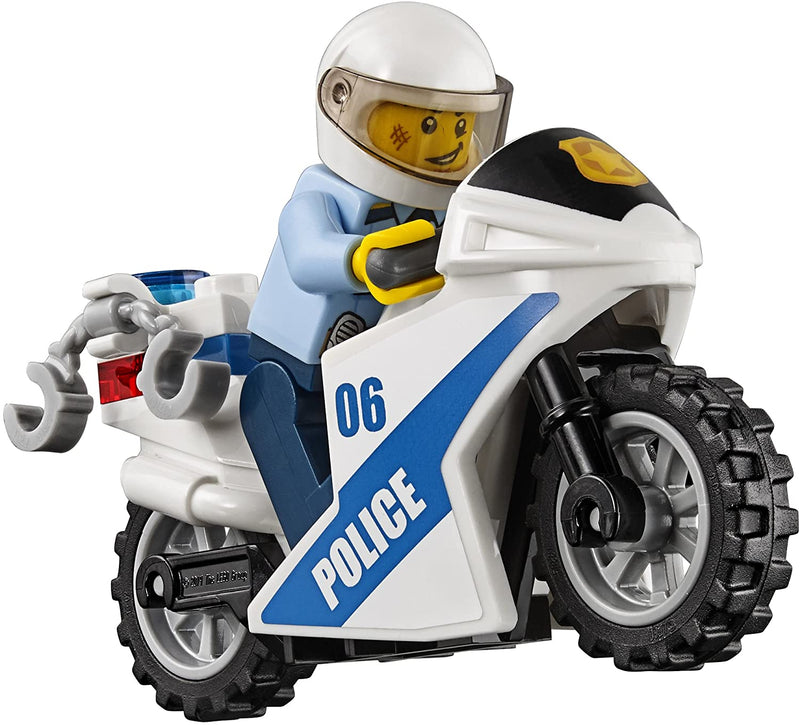 LEGO City: Police Station - 894 Piece Building Kit [LEGO, #60141]
