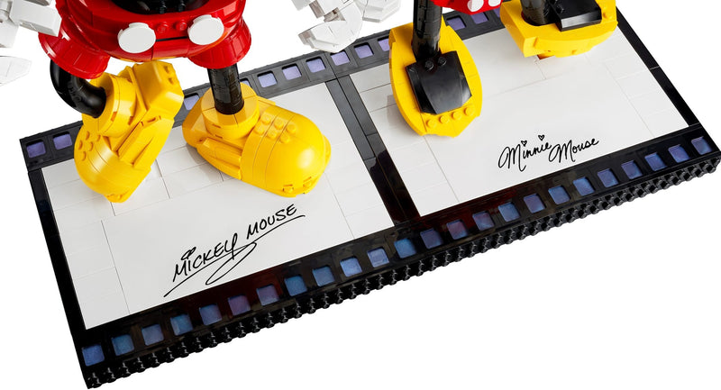 LEGO Disney: Mickey Mouse & Minnie Mouse Buildable Characters - 1739 Piece Building Kit [LEGO, #43179]