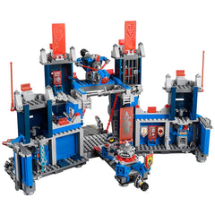 LEGO Nexo Knights: The Fortrex - 1140 Piece Building Kit [LEGO, #70317]