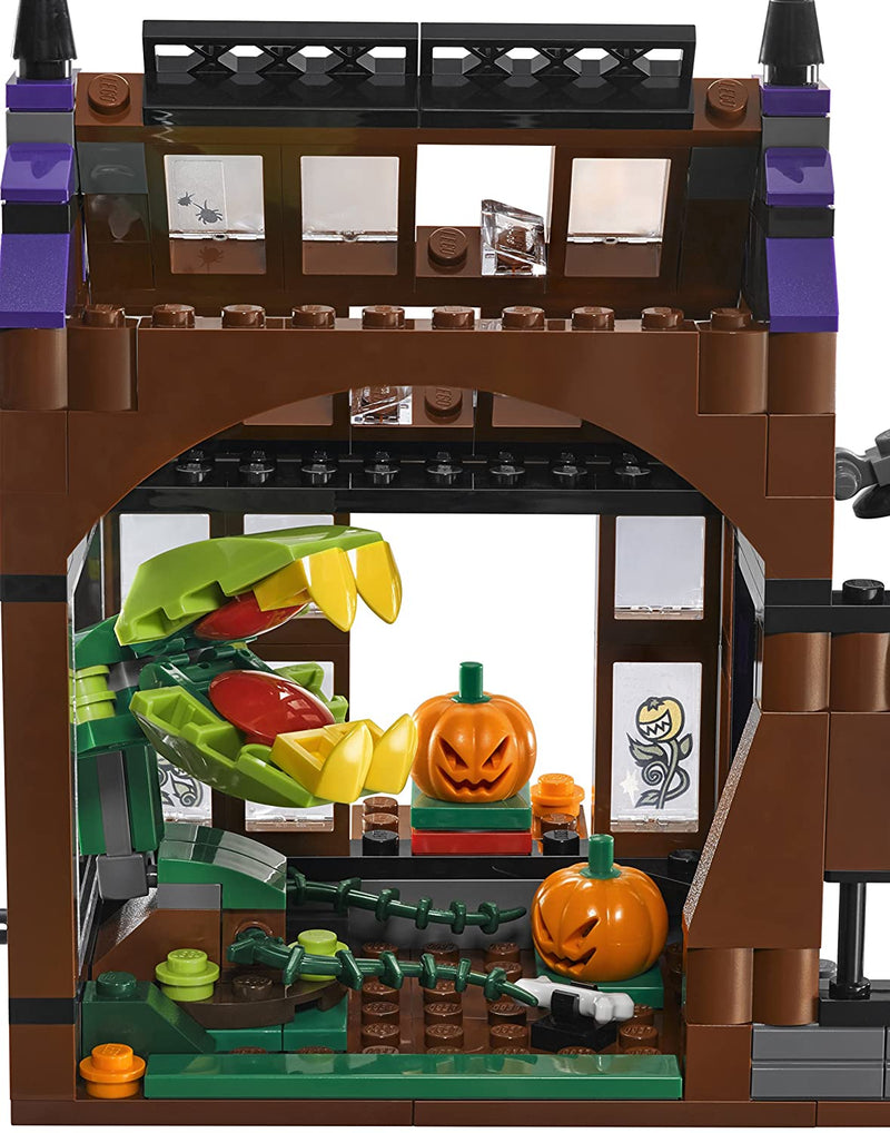 LEGO Scooby-Doo: Mystery Mansion - 860 Piece Building Kit [LEGO, #75904]